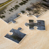 Puzzle Bear Butte se reflète dans le lac Bear Butte, près (Côté)