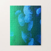 Puzzle Belle méduse bleue dans l'eau verte (Vertical)