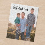 Puzzle Best Papa Jamais Photo personnalisée Script noir<br><div class="desc">Créez un souvenir amusant pour votre père en ajoutant votre propre photo verticale à un puzzle personnalisé avec "meilleur papa jamais" écrit en haut à gauche dans une police de caractères manuscrite noire moderne. Un cadeau parfait pour la Fête des pères. Si vous avez des problèmes avec le placement ou...</div>