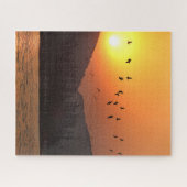 Puzzle Birds Flying dans le lac Est de Sunset Sky (Horizontal)