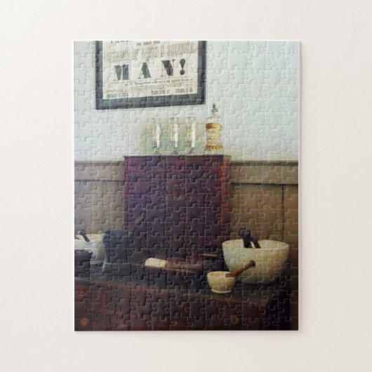 Puzzle Bureau avec mortier et pilons (Vertical)