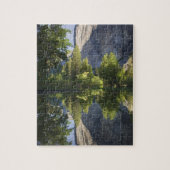 Puzzle CA, Yosemite NP, El Capitan se reflète dans Merced (Vertical)