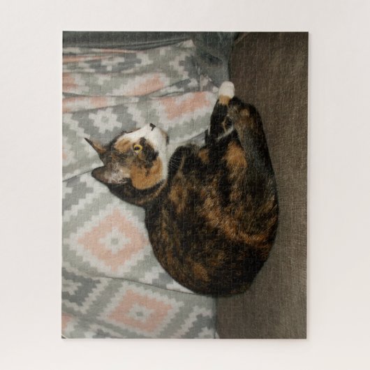 Puzzle Callie Cat sur Sofa (Vertical)