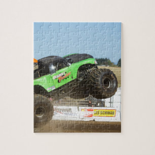 Puzzle Camion de monstre vert dans l'action
