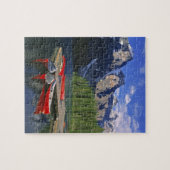 Puzzle Canada, Alberta, Moraine Lake. Des pirogues rouges (Horizontal)