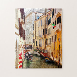 Puzzle Canal entre les Maisons de Venise et les gondoles,