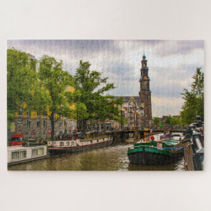 Puzzle Canal et ancienne église à Amsterdam, Pays-Bas