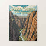 Puzzle Canyon Noir Du Parc National Gunnison Art<br><div class="desc">Canyon Noir De La Gunnison dessin vectoriel. Le parc entoure une partie d'une gorge profonde aux parois abruptes taillée dans la roche précambrienne au bord de la rivière Gunnison. La faune comprend des cerfs mulets,  des wapitis et des aigles dorés.</div>