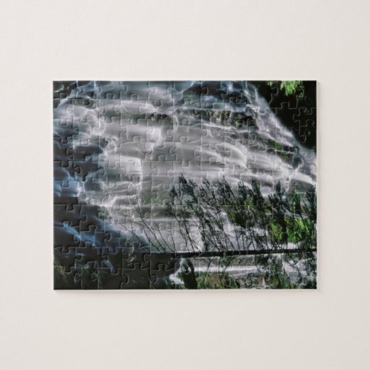 Puzzle Cascade dans la forêt, Oregon (Horizontal)