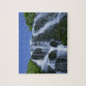 Puzzle Cascade, Portree, île de Skye, Highlands, (Vertical)