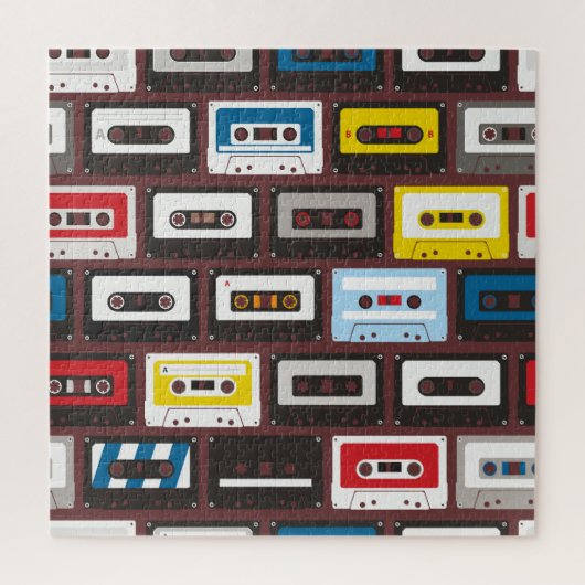 Puzzle cassettes audio vintages, arrière - plan continu. (Vertical)
