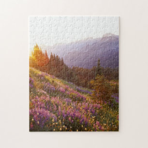 Puzzle Champ de lupin et montagnes Olympiques à