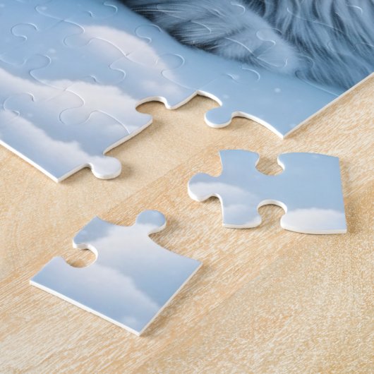 Puzzle Chat blanc mignon jouant dans la neige (Côté)