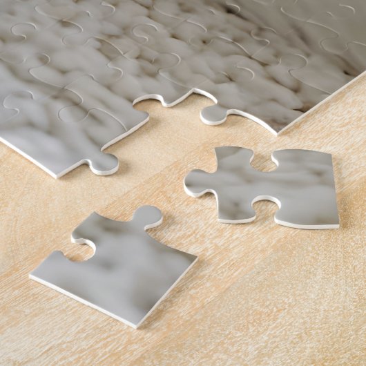 Puzzle Chat Blanc Posé Sur Tapis Blanc (Côté)