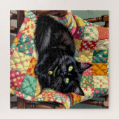 Puzzle Chat noir mignon sur chaise à rocher (Horizontal)