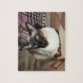 Puzzle Chat siamois détendant sur le divan (Vertical)