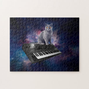 Puzzle Chat sur synthétiseur dans l'espace