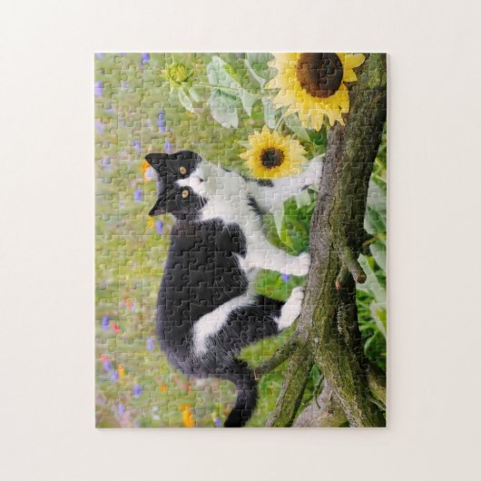 Puzzle Chat tuxedo mignon sur une branche d'arbre avec de (Vertical)
