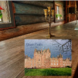 Puzzle Château de Glamis - Scottish Lyon Clan<br><div class="desc">La famille lyonnaise réside au Château Glamis depuis le XIVe siècle, mais l'actuel édifice date en grande partie du XVIIe siècle. Glamis était la maison d'enfance de la reine Elizabeth, la reine mère, épouse du roi George VI. Le château a été utilisé par William Shakespeare dans sa pièce "MacBeth" mais...</div>