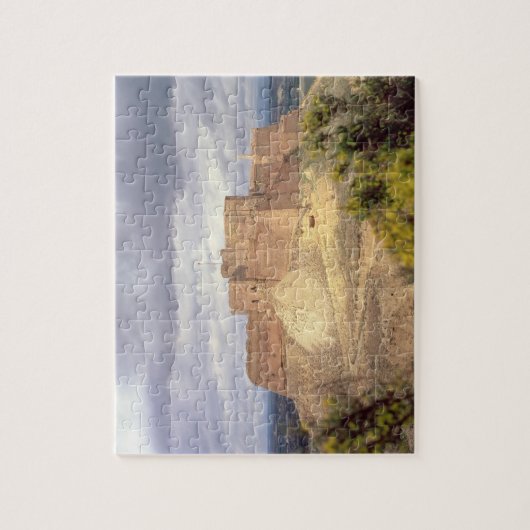 Puzzle Château de Monzon, où le Roi James a dépensé sa (Vertical)