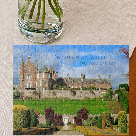 Puzzle Château Drummond Clan et célèbre jardin