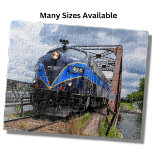 Puzzle Chemin de fer Locomotive du moteur diesel bleu<br><div class="desc">Blue Diesel sur Bridge Train Puzzle - voir mon magasin pour plus de grands cadeaux de train</div>
