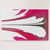 Puzzle Chic rouge extraordinaire rose sous le ciel blanc. (Horizontal)