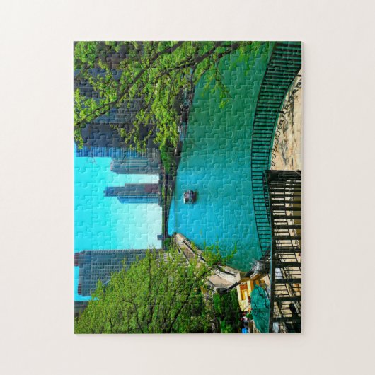Puzzle Chicago River. (Vertical)