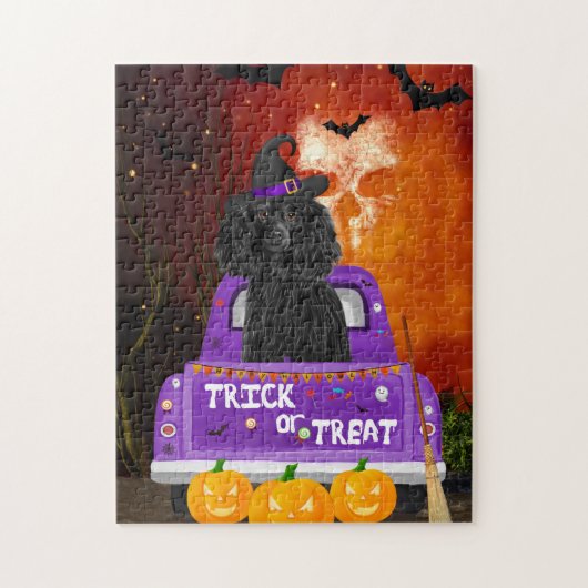 Puzzle Chien de caniche dans un camion Halloween (Vertical)
