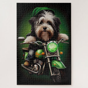 Puzzle Chien Havanais conduisant un vélo la Saint-Patrick