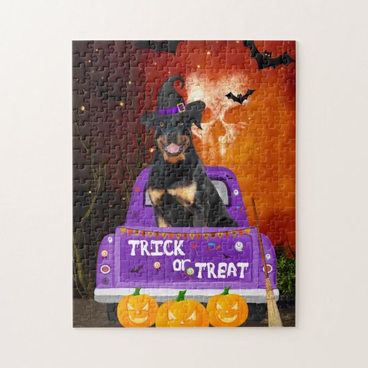 Puzzle Chien Rottweiler dans un camion Halloween (Vertical)