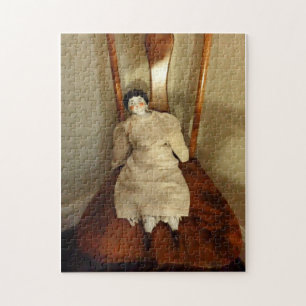 Puzzle Chine poupée sur la chaise