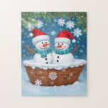 Puzzle Christmas Snowman Couple<br><div class="desc">Plongez dans ce délicieux puzzle de Noël avec un adorable couple de bonhomme de neige,  se reposant joyeusement dans un bain de glace,  entouré d'un merveilleux pays d'hiver.</div>