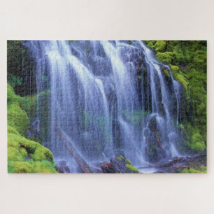 Puzzle Chutes proxy dans les montagnes Cascade centrales 