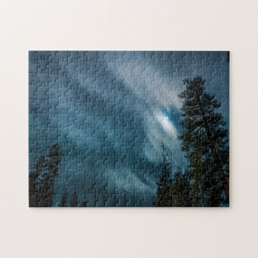 Puzzle Ciel nocturne et forêt dans la lumière de la lune (Horizontal)