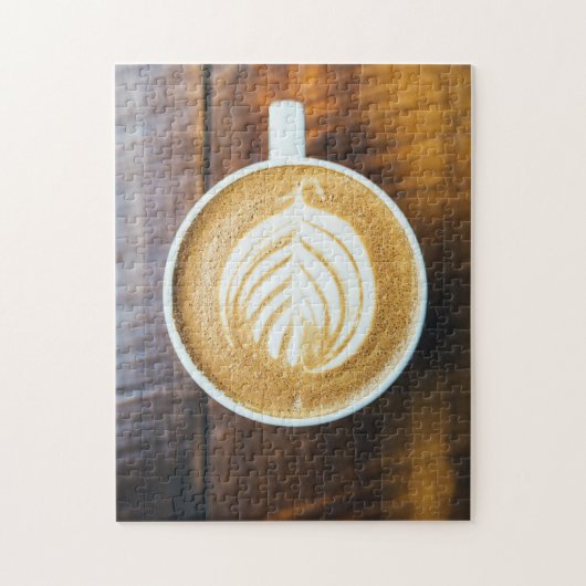 Puzzle Coupe de latte de café avec mousse de forme feuill (Vertical)