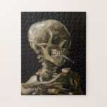 Puzzle Crâne avec brûler la cigarette Vincent van Gogh Ar<br><div class="desc">Vincent van Gogh (Néerlandais, 1853 - 1890) Crâne d'un squelette avec cigarette brûlante, 1885-1886, Huile sur toile Sans cadre : 32 cm × 24, 5 cm (13 po × 9, 6 po) Travail précoce de Vincent van Gogh. Ce petit tableau fait partie de la collection permanente du musée Van Gogh...</div>