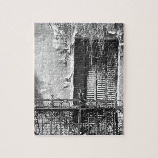 Puzzle Creepy (Vertical)