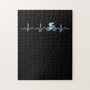 Puzzle cycliste génial vélo de montagne pulvérisé