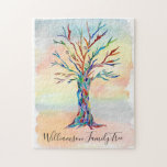Puzzle d'arbre de famille de nom personnalisé<br><div class="desc">Puzzle Family Tree Nom Personnalisé. Ce puzzle élégant est décoré avec un design coloré Family Tree sur arrière - plan aquarelle. Customisez-le avec votre nom de famille. L'arbre était à l'origine en mosaïque avec de minuscules morceaux de verre coloré. Mosaïque originale © Michele Davies.</div>