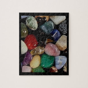 Puzzle de pierres précieuses colorées