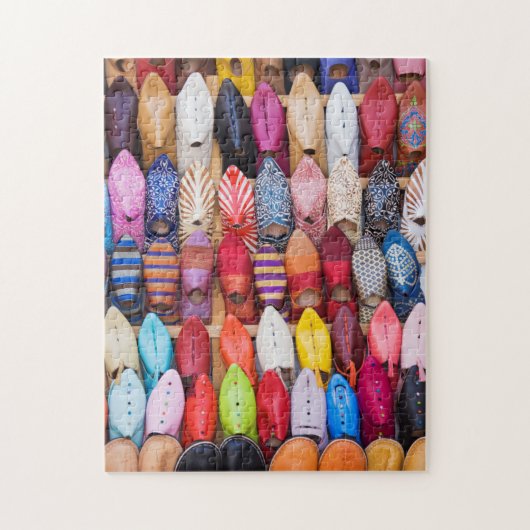 Puzzle Des chaussures dans un magasin dans les souks (Vertical)