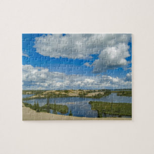 Puzzle Des nuages cumulus flottent au-dessus des lacs, No