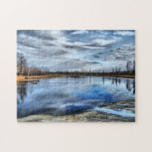 Puzzle des réflexions d'automne