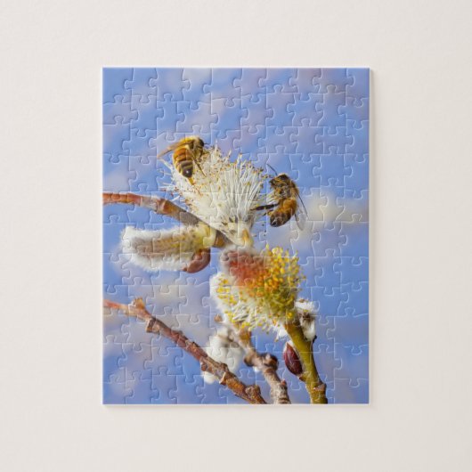 Puzzle Deux abeilles heureuses de miel recueillant le (Vertical)