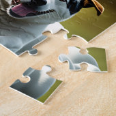 Puzzle Deux mignons chiens qui courent dans l'herbe et jo (Côté)