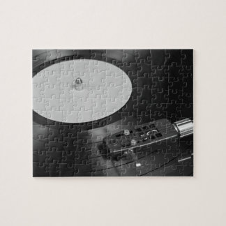 Puzzle Disque vinyle jouant sur une platine vue d'ensembl