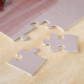 Puzzle Divas avec écharpe florale soufflant du bubble gum (Côté)