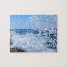 Éclaboussure dynamique de la mer Adriatique à Petr