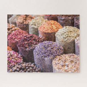 Puzzle Écran de fleurs et d'épices séchées au souk maroca